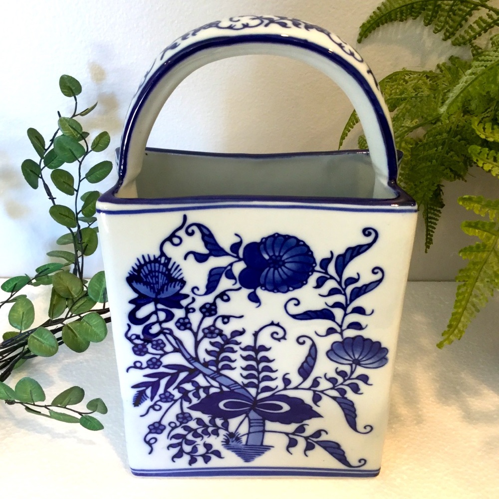Seymour Mann Porcelain Basket